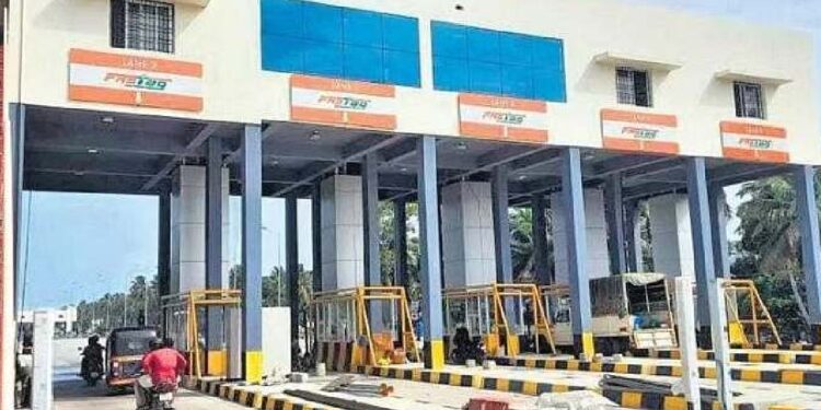 ‘തിരുവല്ലത്തെ-ടോൾ-നിരക്ക്-വിനോദസഞ്ചാരത്തിന്-ഭീഷണി,-കേരളത്തിനോടുള്ള-അവഗണന’;-ഗഡ്കരി-ഇടപെടണമെന്ന്-ഗതാഗത-മന്ത്രി