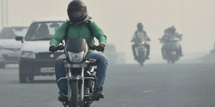 ദേശീയപാതയിൽ-ഇരുചക്രവാഹനങ്ങൾക്ക്-നിരോധനം-വരുമോ?-ശുപാർശയുമായി-ഗതാഗത-സെക്രറി