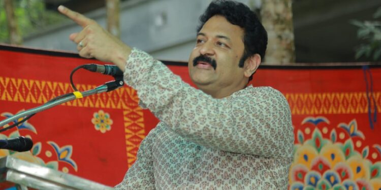 ‘പശു-അമ്മയുടെ-സ്ഥാനത്ത്,-അതിനാൽ-ഗോമാതാവ്-എന്നുവിളിക്കുന്നു’;-2,000-രൂപ-നോട്ട്-പിൻവലിച്ചത്-ആവശ്യം-കഴിഞ്ഞത്-കൊണ്ടാണെന്ന്-കൃഷ്ണകുമാർ