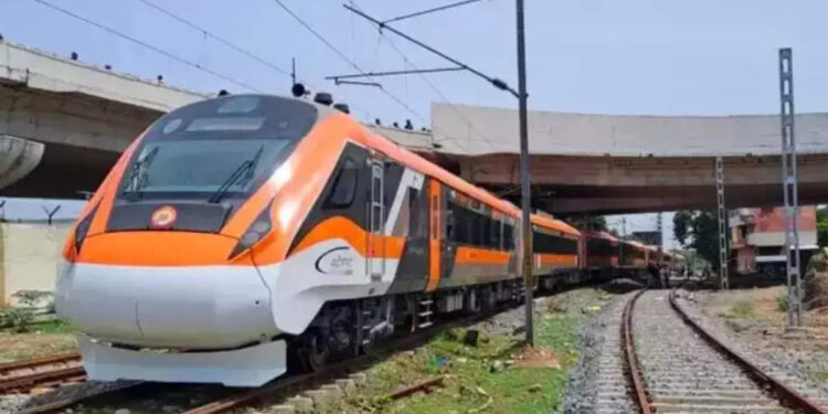 രണ്ടാം-വന്ദേ-ഭാരത്-കോട്ടയം-വഴി-തിരുവനന്തപുരത്തേക്ക്?-എറണാകുളത്ത്-സർവീസ്-അവസാനിപ്പിക്കരുത്;-റെയിൽവേ-മന്ത്രിക്ക്-കത്തുമായി-എംപി