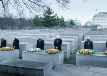 പ്രാഗ്-വസന്തം-അശോകൻ-ചരുവിലിന്റെ-ജർമൻ-യാത്രാനുഭവങ്ങളിലൂടെ…