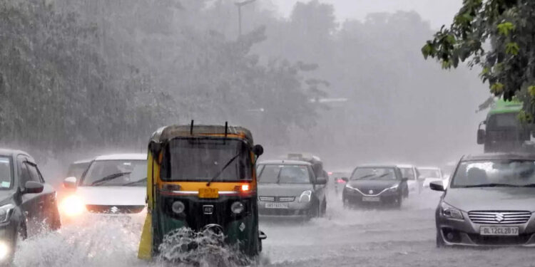 ചക്രവാതച്ചുഴി-ന്യൂനമർദ്ദമാകും;-അതിശക്തമായ-മഴയെത്തുന്നു;-വരുംദിവസങ്ങളിൽ-വിവിധ-ജില്ലകളിൽ-ഓറഞ്ച്-അലേർട്ട്