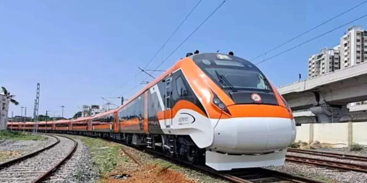 എല്ലാം-റെഡി;-രണ്ടാം-വന്ദേ-ഭാരത്-മംഗളൂരു-–-എറണാകുളം-റൂട്ടിൽ-തന്നെ?-പരീക്ഷണയോട്ടം-ഉടൻ;-പിന്നാലെ-അന്തിമ-റൂട്ടും;-സാധ്യതകൾ-ഇങ്ങനെ