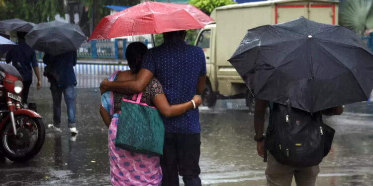 ന്യൂനമർദ്ദം;-ഇന്ന്-രണ്ട്-ജില്ലകളിൽ-ഓറഞ്ച്-അലേർട്ട്,-നാലിടത്ത്-യെല്ലോ-അലേർട്ട്;-ഇടിയോടുകൂടിയ-അതിശക്തമായ-മഴയെത്തും