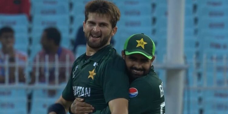 ഏകദിന-ക്രിക്കറ്റിലെ-ഫാസ്റ്റസ്റ്റ്-100-വിക്കറ്റ്-നേട്ടക്കാരനായി-ഈ-പേസർ