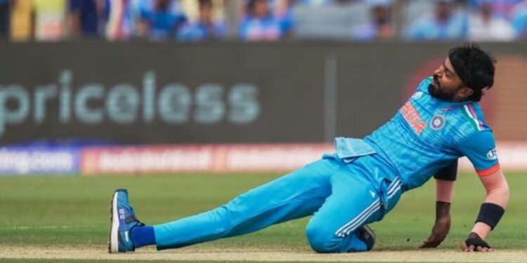 ഇന്ത്യക്ക്-തിരിച്ചടി,-ഹാർദിക്-ലോകകപ്പിൽനിന്ന്-പുറത്ത്,-വില്ലനായത്-കാൽകുഴക്കേറ്റ-പരുക്ക്