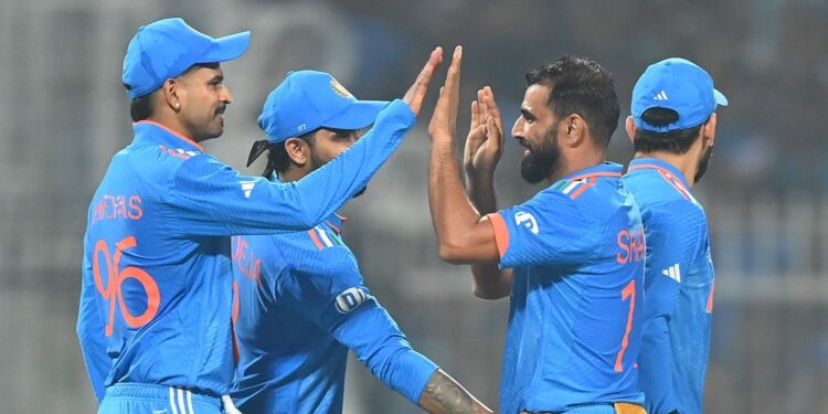 ‘ഇത്-ലോകകപ്പാണ്,-നിങ്ങളുടെ-പ്രാദേശിക-ടൂർണമെന്റല്ല’;-മുൻ-പാക്-താരത്തിനെതിരെ-ആഞ്ഞടിച്ച്-ഷമി