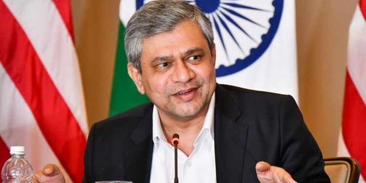 ‘ജനാധിപത്യത്തിന്-ഭീഷണി’;-ഡീപ്-ഫേക്കുകൾ-നിയന്ത്രിക്കാൻ-നിയമം-കൊണ്ടുവരുമെന്ന്-കേന്ദ്ര-സർക്കാർ