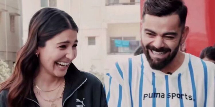 കോഹ്ലിക്കൊപ്പം-നീല-ജഴ്സിയിൽ-തിളങ്ങി-അനുഷ്ക;-വൈറൽ-ചിത്രങ്ങൾ-കാണാം