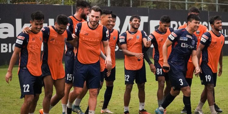 സ്വന്തം-ആരാധകർക്ക്-മുന്നിൽ-കേരള-ബ്ലാസ്റ്റേഴ്‌സിന്-വൻ-തിരിച്ചടി