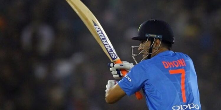 സച്ചിന്റെ-പത്തിനൊപ്പം-ധോണിയുടെ-ഏഴാം-നമ്പറും-ഇനി-മൈതാനത്തുണ്ടാകില്ല