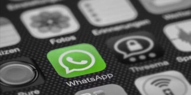 സോഷ്യൽ-മീഡിയയ്ക്കും-ബാങ്ക്-ആക്കൗണ്ടിനും-പൂട്ട്-വീഴും;-വാട്ട്‌സ്-ആപ്പ്-വഴിയുള്ള-പുതിയ-തട്ടിപ്പ്