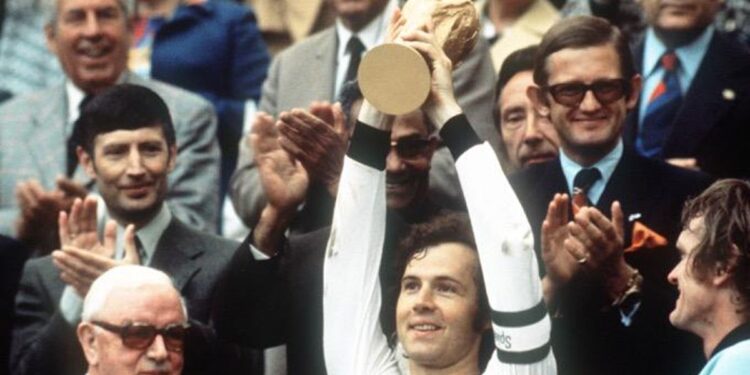 മരണത്തേയും-തോൽപ്പിച്ച്-അനശ്വരതയിലേക്കൊരു-ബെക്കന്‍-ബോവര്‍-ഫ്രീകിക്ക്