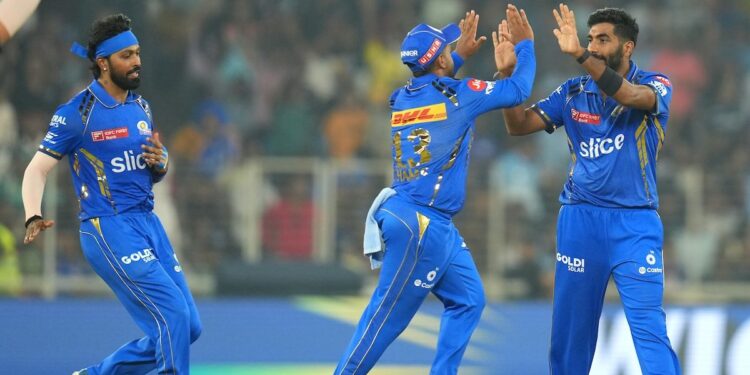 ബുമ്രയുടെ-തീയുണ്ടകൾക്ക്-മുന്നിൽ-തളർന്ന്-‘പഞ്ചാബി-സിങ്ങുകൾ’