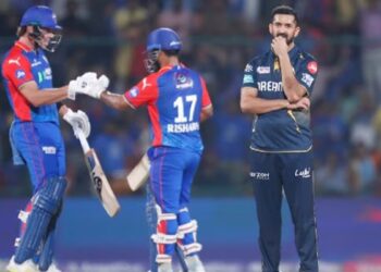 ഐപിഎൽ-ചരിത്രത്തിലെ-ഏറ്റവും-മോശം-ബൗളിങ്;-മലയാളിയെ-പിന്നിലാക്കി-മോഹിത്