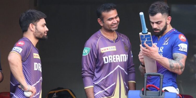 കോഹ്ലി-ന്നാ-സുമ്മാവാ;-കളിയാക്കിയാലും-റിങ്കുവിന്-ബാറ്റ്-കൊടുത്തയച്ച്-സൂപ്പർതാരം