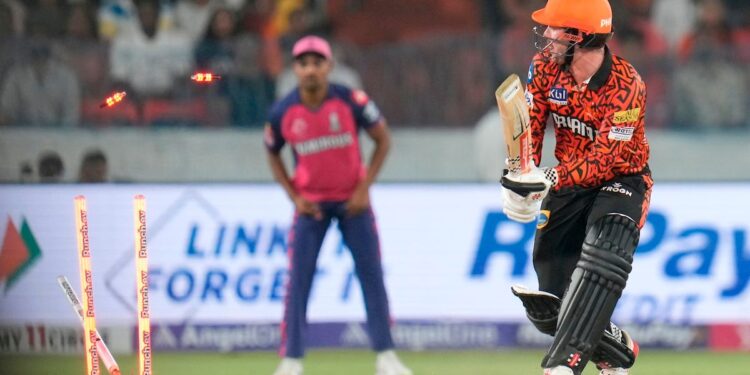 ഏറ്റവും-കരുത്തരായ-ബാറ്റിങ്-നിരയെ-പവർപ്ലേയിൽ-പിടിച്ചുകെട്ടി-സഞ്ജുവിന്റെ-രാജസ്ഥാൻ