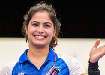 ഷൂട്ടിങ്ങിൽ-ഹാട്രിക്-മെഡൽ-ലക്ഷ്യമിട്ട്-മനു-ഭാക്കർ