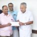 വയനാടിന്-കൈത്താങ്ങായി-കല-കുവൈത്ത്-‌‌:-മുഖ്യമന്ത്രിയുടെ-ദുരിതാശ്വാസ-നിധിയിലേക്ക്-10-ലക്ഷം-രൂപ-കൈമാറി