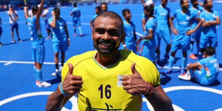 ശ്രീജേഷിന്-അഭിമാനത്തോടെ-പടിയിറക്കം