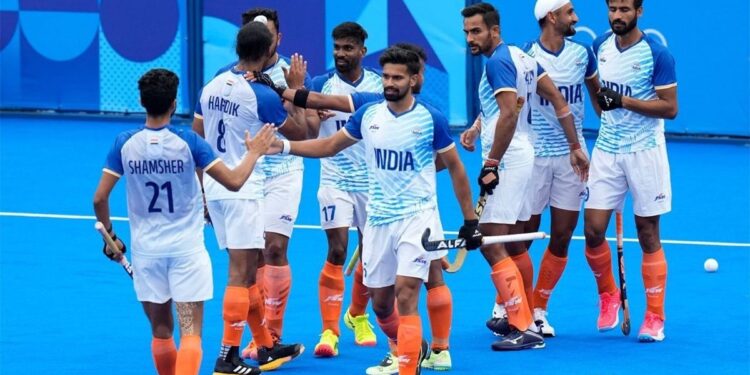 അഭിമാനം-വാനോളം;-ഹോക്കിയിൽ-ഇന്ത്യക്ക്-പൊന്നുപോലൊരു-വെങ്കലം