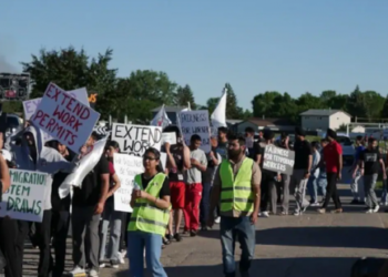 വി​ദേശികളുടെ-വരവ്-തടയാൻ-നയമാറ്റം:-കാനഡയിൽ-ഇന്ത്യൻ-വിദ്യാർഥികളുടെ-പ്രതിഷേധം