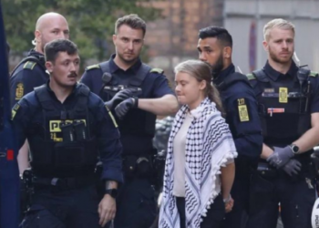 ഇസ്രയേലിനെതിരായ-പ്രതിഷേധം;-ഗ്രെറ്റ-തുൻബെർഗിനെ-അറസ്റ്റ്-ചെയ്തു