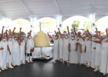 ഗിന്നസ്‌-റെക്കോർഡിൽ-ഇടം-നേടി-ഭീമൻ-ചീസ്‌;-ഉപയോഗിച്ചത്‌-10,000-ലിറ്ററിലധികം-പാൽ