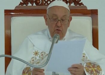 ഇൻഡോനേഷ്യയില്‍-മാര്‍പാപ്പയുടെ-കുര്‍ബാനയില്‍-ലക്ഷം-പേര്‍