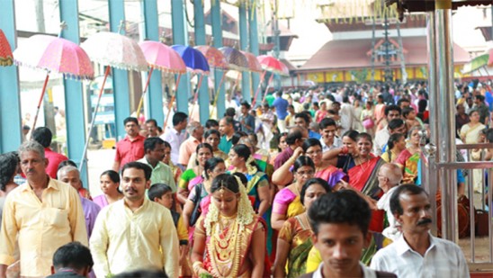 ഗുരുവായൂരിൽ-
നാളെ-358-വിവാഹം-;-പുലർച്ചെ-നാലിന്-ആരംഭിക്കും