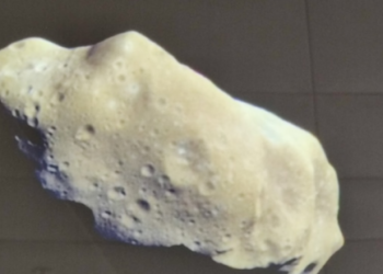 ഭൂമിയെ-ലക്ഷ്യമിട്ട്‌-ഛിന്നഗ്രഹം;-വെളിപ്പെടുത്തലുമായി-ഐഎസ്‌ആർഒ