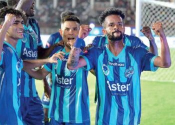 കൊമ്പനെ-തളച്ചു-;-സൂപ്പർ-ലീഗ്-കേരളയിൽ-തിരുവനന്തപുരം-കൊമ്പൻസും- കലിക്കറ്റ്‌-എഫ്‌സിയും-സമനില