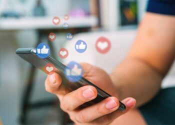 സോഷ്യല്‍-മീഡിയ-ഉപയോഗത്തിന്-പ്രായപരിധി-ഏര്‍പ്പെടുത്താന്‍-ഓസ്ട്രേലിയ