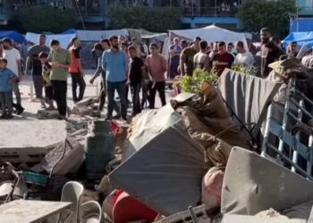 ​ഗാസ-സ്കൂളിൽ-ഇസ്രയേൽ-ബോംബാക്രമണം:-ആറ്-യുഎൻ-ഉദ്യോ​ഗസ്ഥരുൾപ്പെടെ-18-പേർ-കൊല്ലപ്പെട്ടു