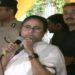 ‘പ്രതിസന്ധി-അവസാനിപ്പിക്കാനുള്ള-അവസാന-ശ്രമം’;-ഡോക്ടർമാരുടെ-മുന്നിലേക്കെത്തി-മമതാ-ബാനർജി