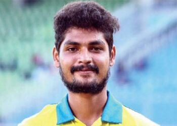 കേരള-ക്രിക്കറ്റ്-ലീഗ്-;-കൊച്ചി-പുറത്ത് -,-തൃശൂർ-കുതിച്ചു