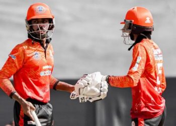 കേരള-ക്രിക്കറ്റ്-ലീഗ്:-ട്രിവാന്‍ഡ്രം-റോയല്‍സിനെ-തകർത്ത്-കാലിക്കറ്റ്-ഗ്ലോബ്സ്റ്റാർസ്-ഫൈനലിൽ