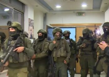 അൽ-ജസീറയുടെ-വെസ്റ്റ്-ബാങ്കിലെ-ബ്യൂറോ-അടച്ചുപൂട്ടാൻ-ഇസ്രയേൽ-സൈന്യം