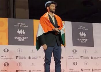 ലോക-ചാമ്പ്യനാകാൻ-ഗുകേഷ്-;-ചാമ്പ്യൻഷിപ്-നവംബറിൽ-സിംഗപ്പൂരിൽ