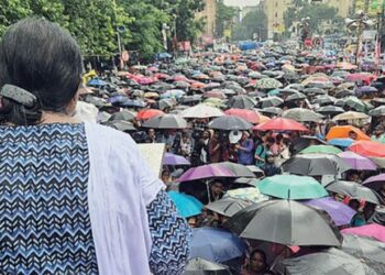 ബം​ഗാളിലെ-ബലാത്സം​ഗക്കൊല-;-ഇടതുപക്ഷ-സംഘടനകളുടെ-വൻ-പ്രതിഷേധ-മാർച്ച്‌