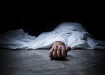 അച്ഛനും-4-പെൺമക്കളും-ഫ്ലാറ്റിനുള്ളിൽ-മരിച്ച-നിലയിൽ