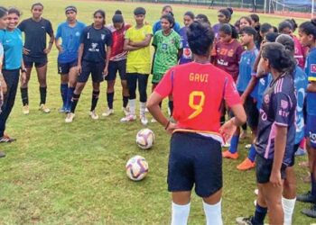 ദേശീയ-ഫുട്ബോൾ-ചാമ്പ്യൻഷിപ്-;-കേരള-വനിതകൾ-ഒരുങ്ങുന്നു