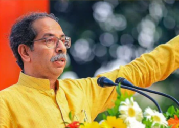 പ്രതിപക്ഷ-ശബ്ദങ്ങളെ-ഇല്ലാതാക്കാൻ-അമിത്‌-ഷാ-അടച്ചിട്ട-റൂമുകളിൽ-യോഗം-ചേരുന്നതായി-ഉദ്ധവ്-താക്കറെ