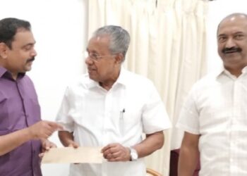 ഡബ്ലിയുഎംസി-ദുരിതാശ്വാസ-നിധിയിലേക്ക്-തുക-കൈമാറി