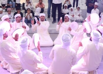 മദ്രസ-വിദ്യാർത്ഥികളുടെ-നബിദിന-ആഘോഷത്തിൽ-കൗതുകമായി-രക്ഷിതാക്കളുടെ-ദഫ്മുട്ട്