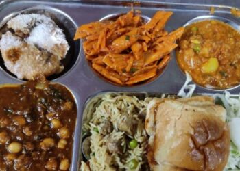 ഹോസ്റ്റൽ-ഭക്ഷണത്തിൽ-പഴുതാര:-പരാതി-സ്വീകരിക്കാതെ-അധികൃതർ