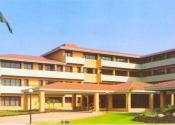 ഇന്ത്യയിലെ-ഹൈക്കമീഷണറെ-തിരിച്ചുവിളിച്ച്‌-ബംഗ്ലാദേശ്-;-യുഎൻ- പ്രതിനിധിയേയും- തിരിച്ചുവിളിച്ചു