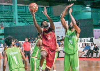 സീനിയർ-ബാസ്‌കറ്റ്ബോൾ-;-തിരുവനന്തപുരത്തിന്‌-ഇരട്ടസെമി