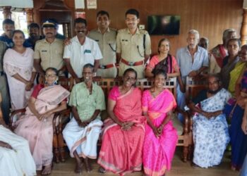 വയോജനങ്ങൾക്കായി-ജനമൈത്രി-പൊലീസിന്റെ-ഉല്ലാസ-യാത്ര