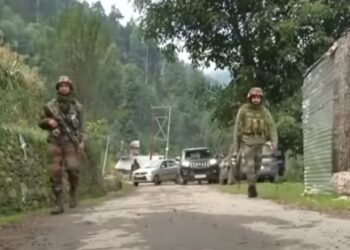 കശ്മീരിൽ-വീണ്ടും-ഏറ്റുമുട്ടൽ;-രണ്ട്-ഭീകരരെ-വധിച്ചു